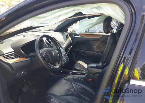 2019 Lincoln Mkc Reserve from USA, damaged, VIN 5LMCJ3D90KUL10111